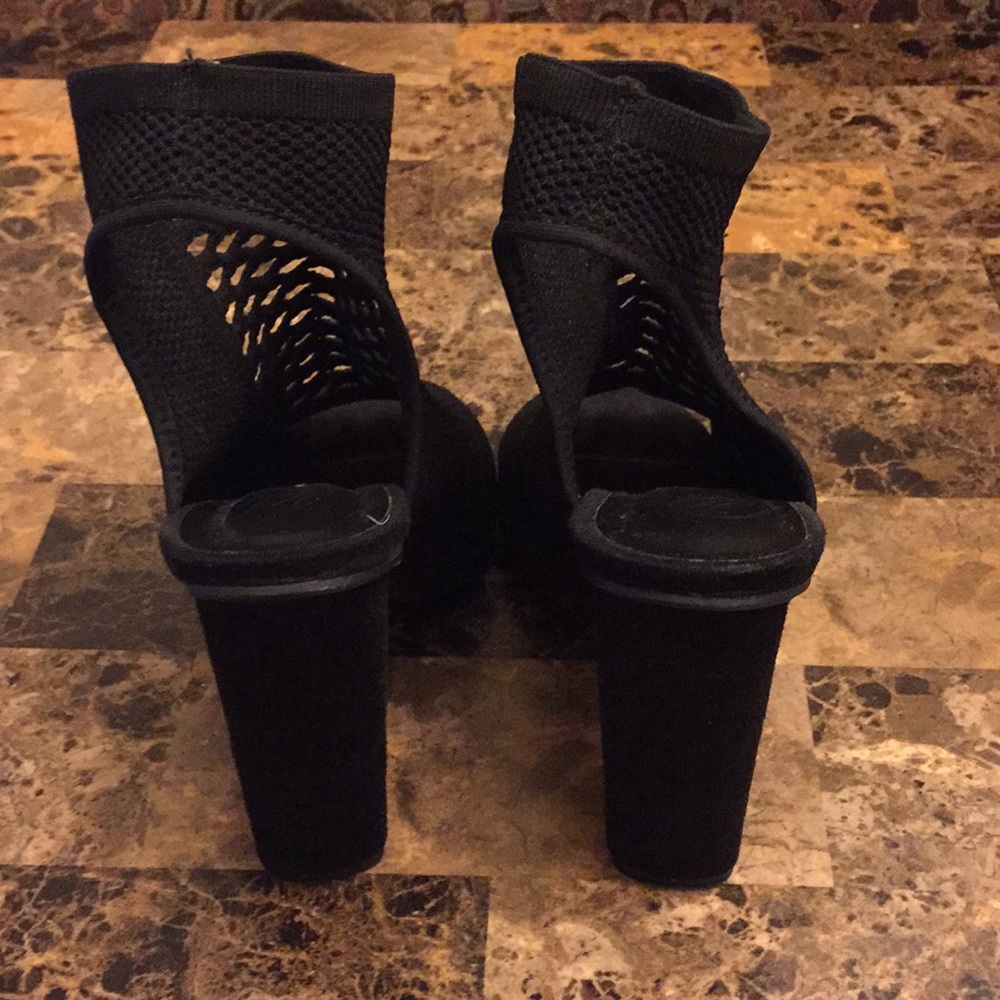 Open Toe Heel - Picture 3 of 3